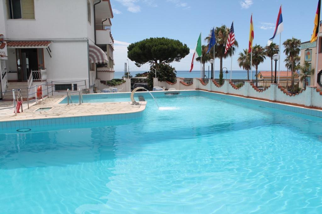 Hotel Ariston Montecarlo San Remo Buitenkant foto