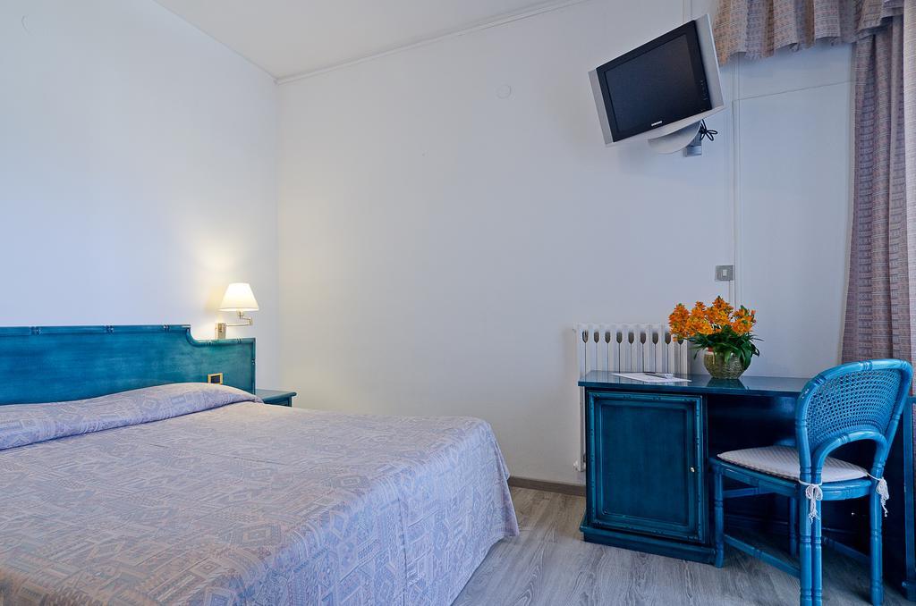 Hotel Ariston Montecarlo San Remo Buitenkant foto