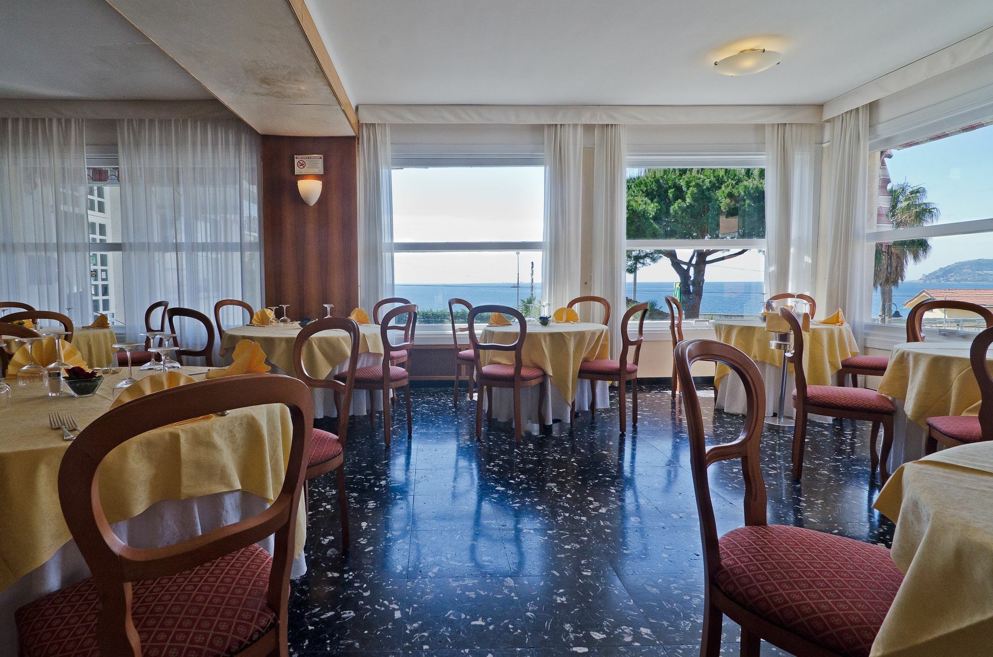 Hotel Ariston Montecarlo San Remo Buitenkant foto